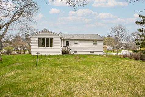 31 Vernon Road Cape Elizabeth ME 04107