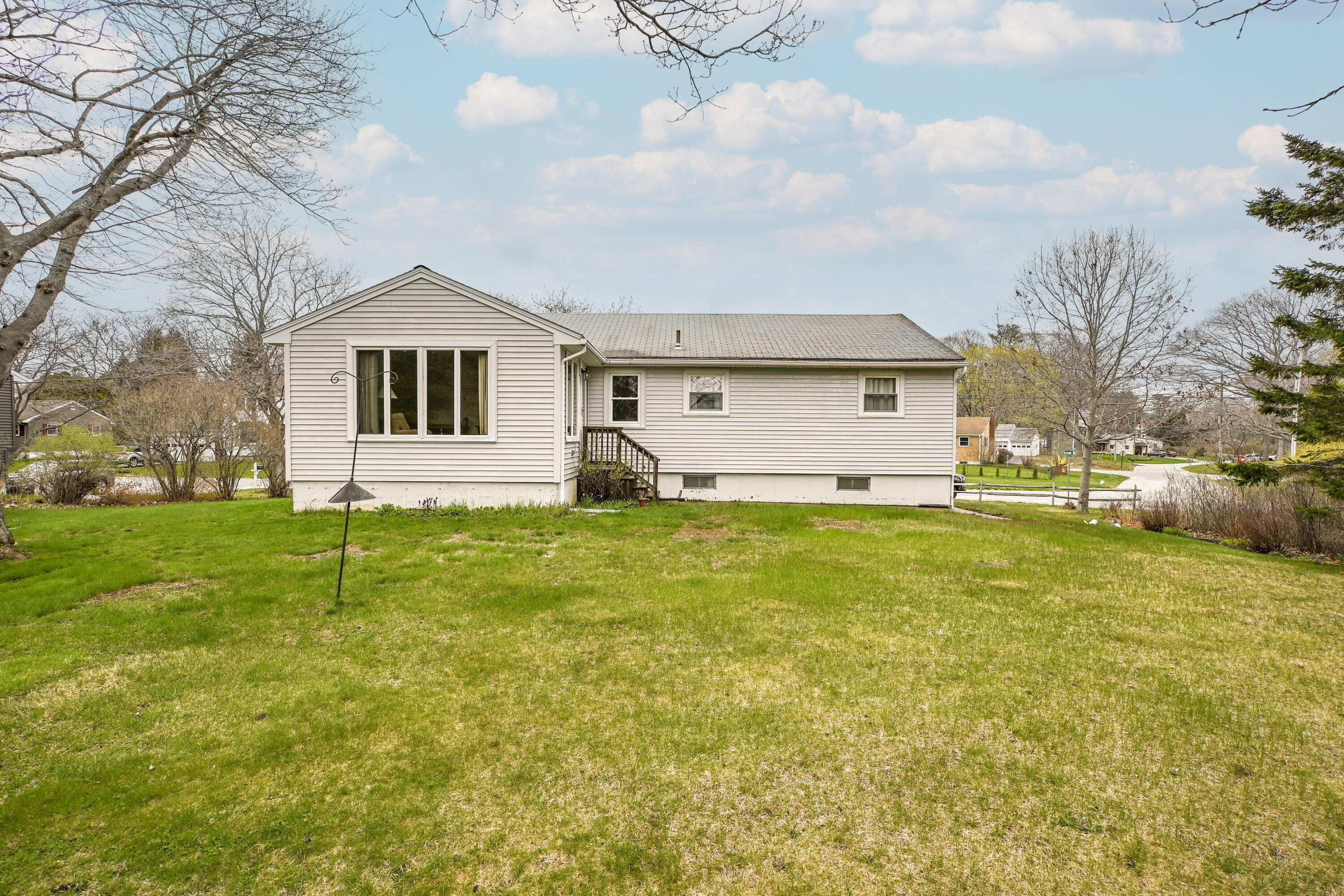 31 Vernon Road Cape Elizabeth ME 04107