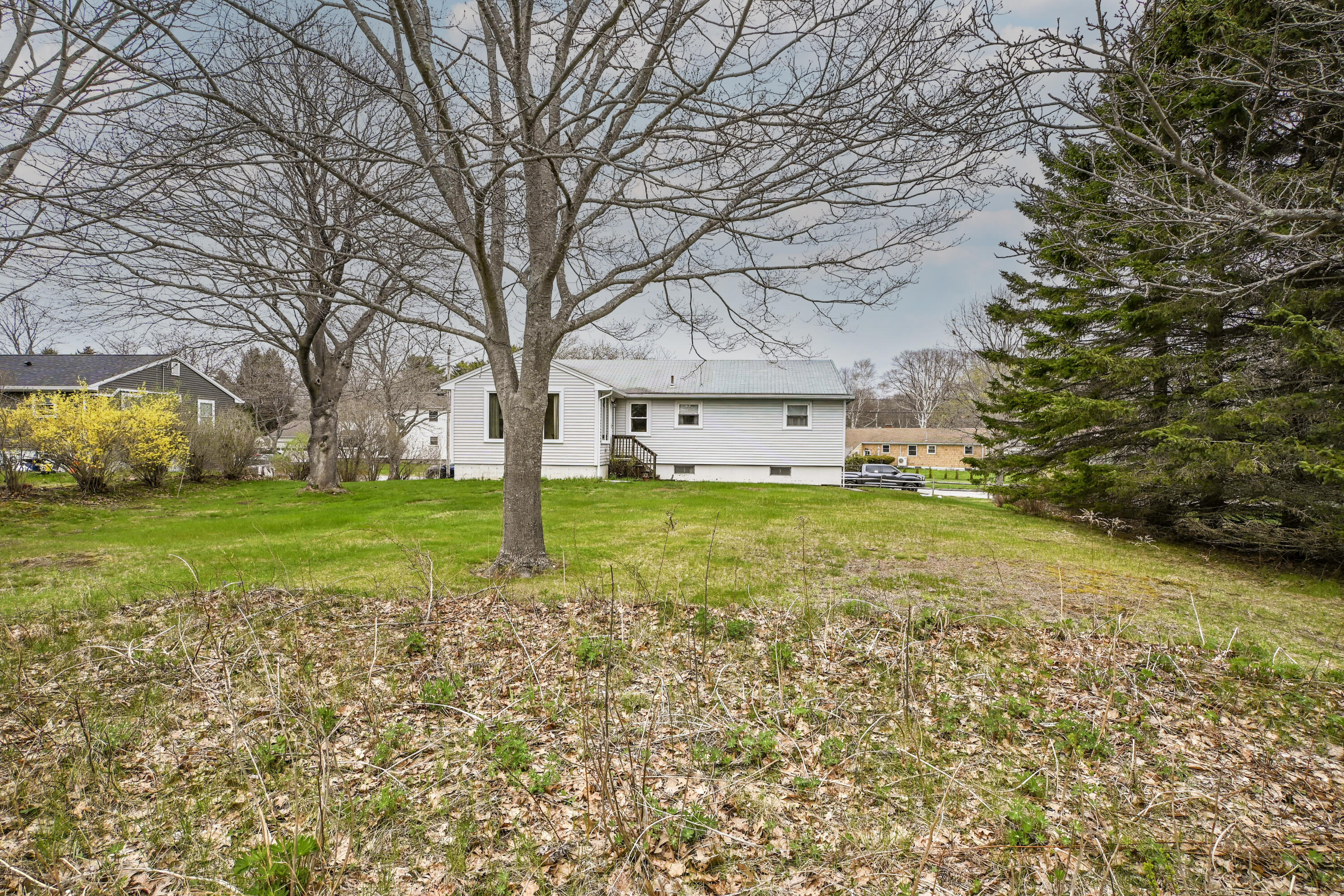 31 Vernon Road Cape Elizabeth ME 04107