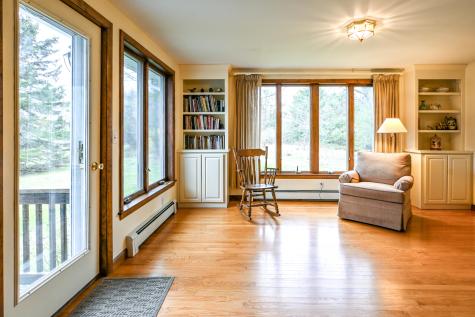 31 Vernon Road Cape Elizabeth ME 04107