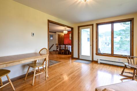 31 Vernon Road Cape Elizabeth ME 04107