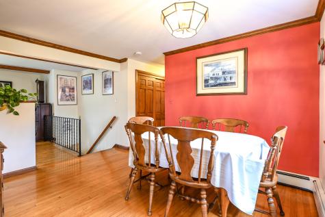 31 Vernon Road Cape Elizabeth ME 04107
