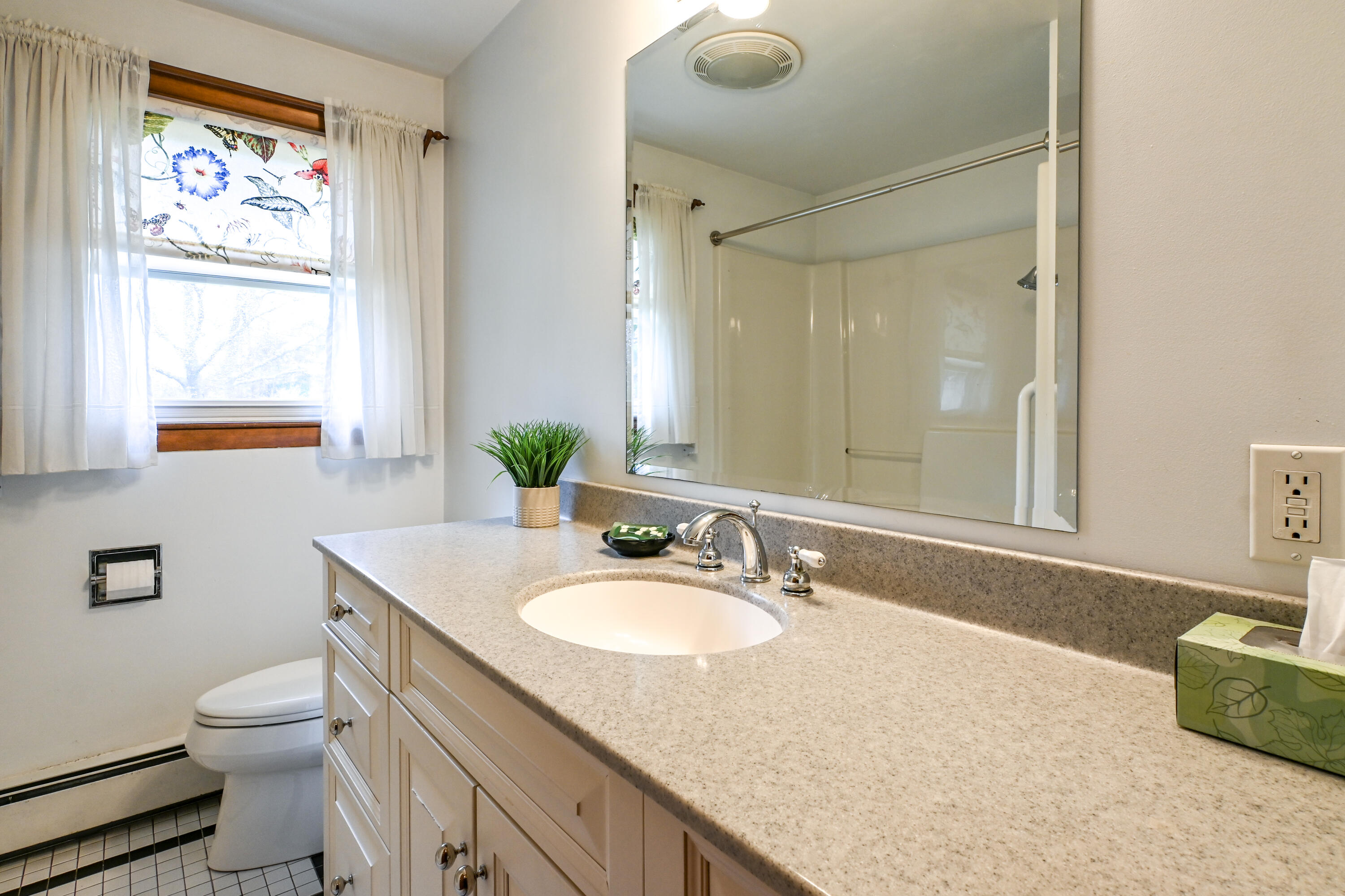 31 Vernon Road Cape Elizabeth ME 04107