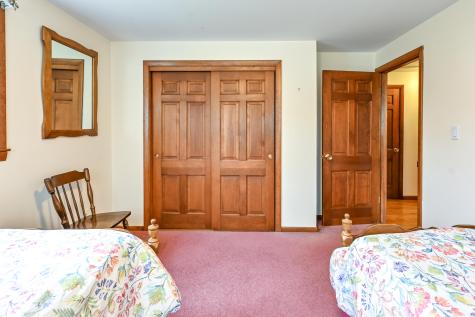 31 Vernon Road Cape Elizabeth ME 04107