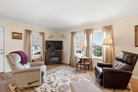 14 Patio Park Lane Gorham ME 04038