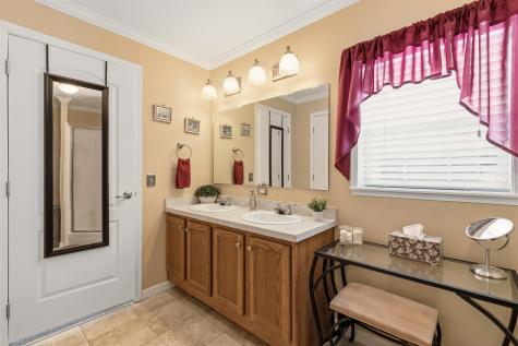 14 Patio Park Lane Gorham ME 04038