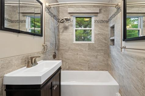 104 Old Lisbon Road Lewiston ME 04240