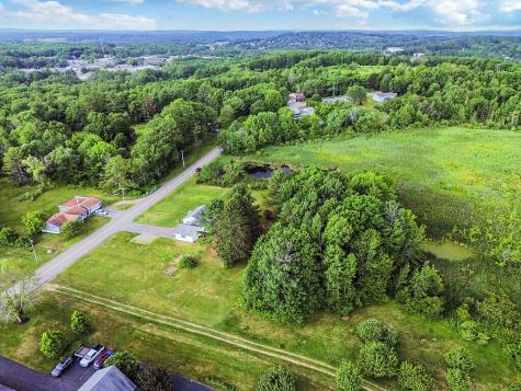 104 Old Lisbon Road Lewiston ME 04240