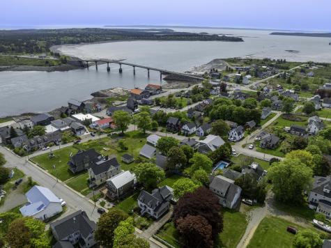 6 Pleasant Street Lubec ME 04652