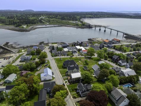 6 Pleasant Street Lubec ME 04652