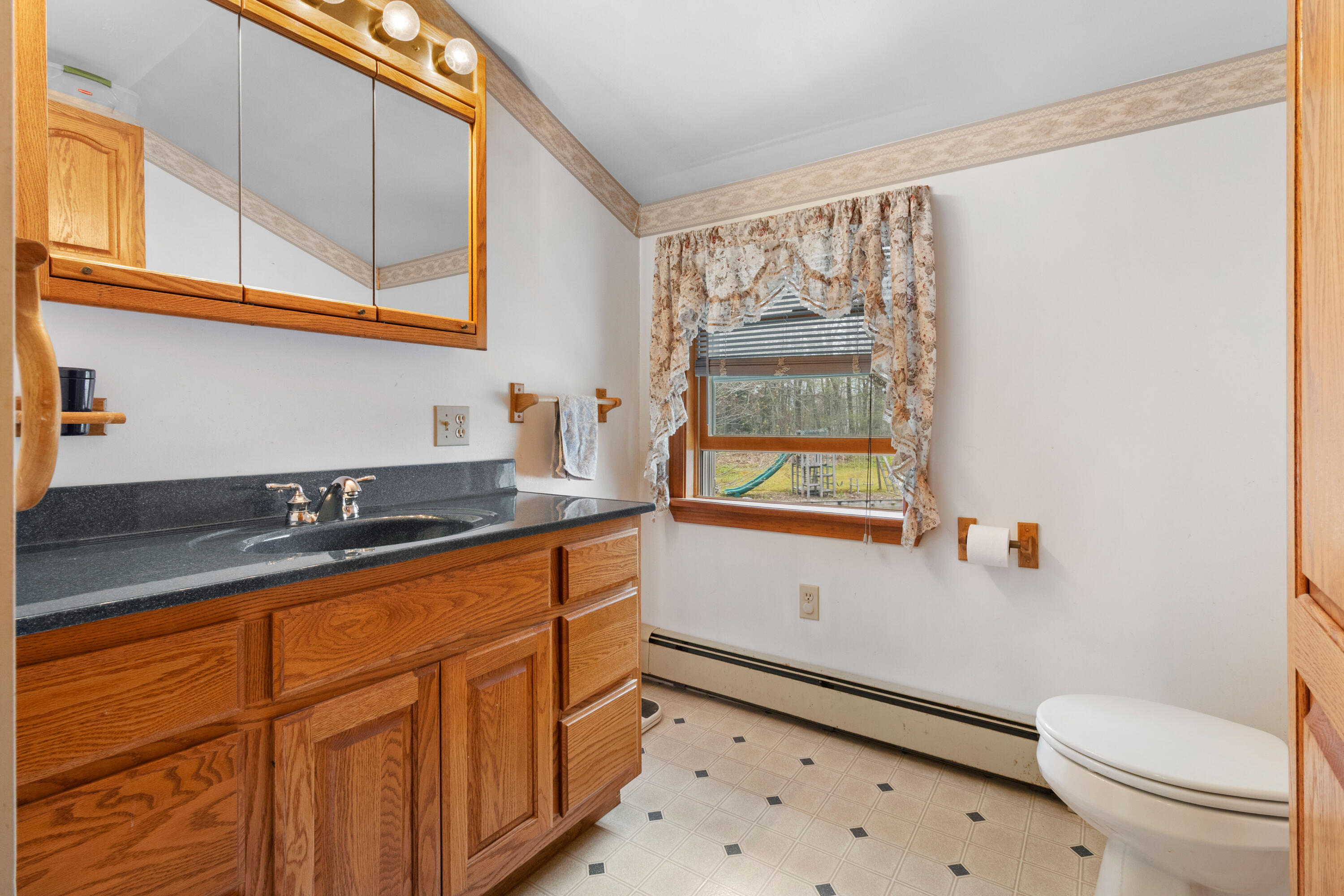 289 W Washington Road Washington ME 04574