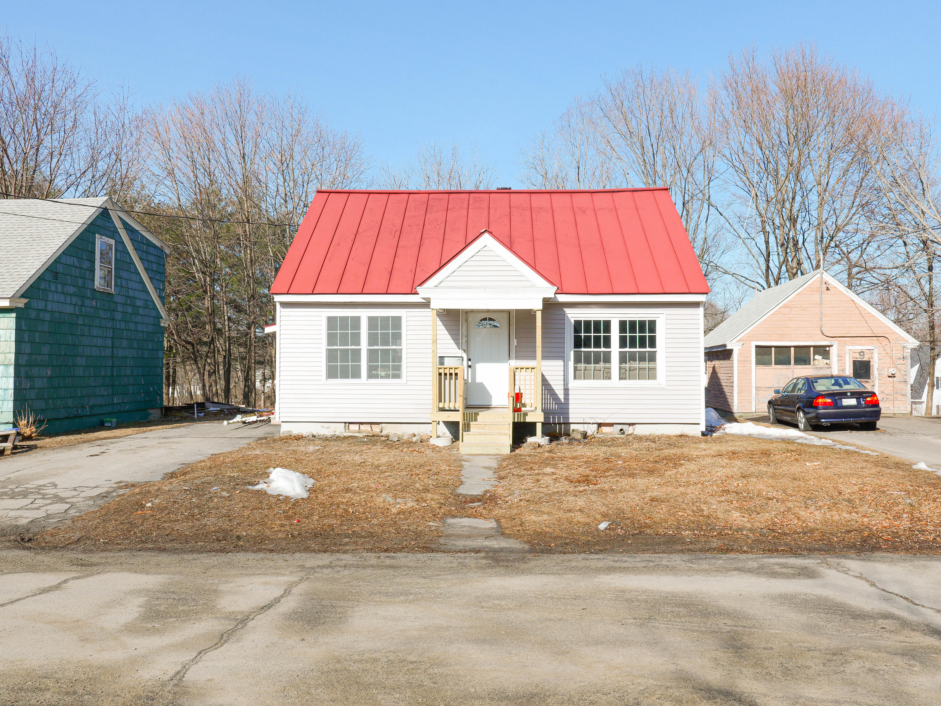 8 Highland Park Fairfield ME 04937
