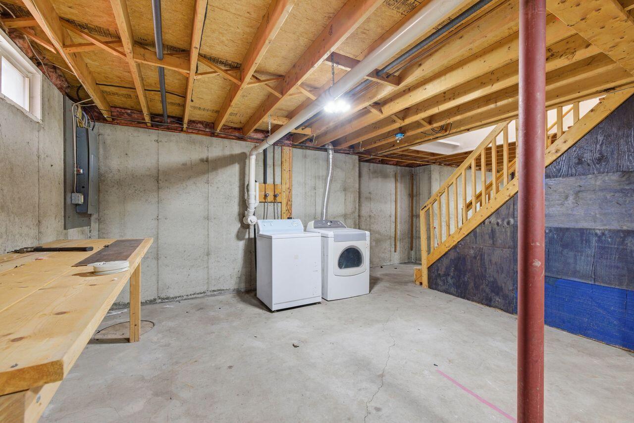 32 Balsam Drive Waterboro ME 04061
