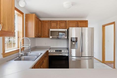 32 Balsam Drive Waterboro ME 04061