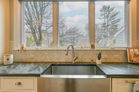 37 Carroll Street Portland ME 04102