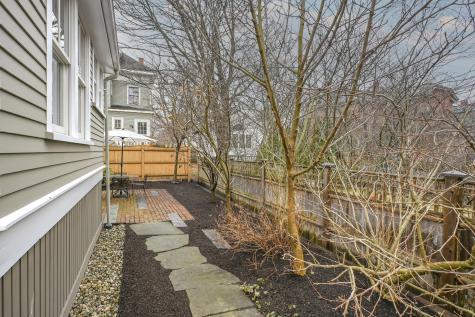 37 Carroll Street Portland ME 04102