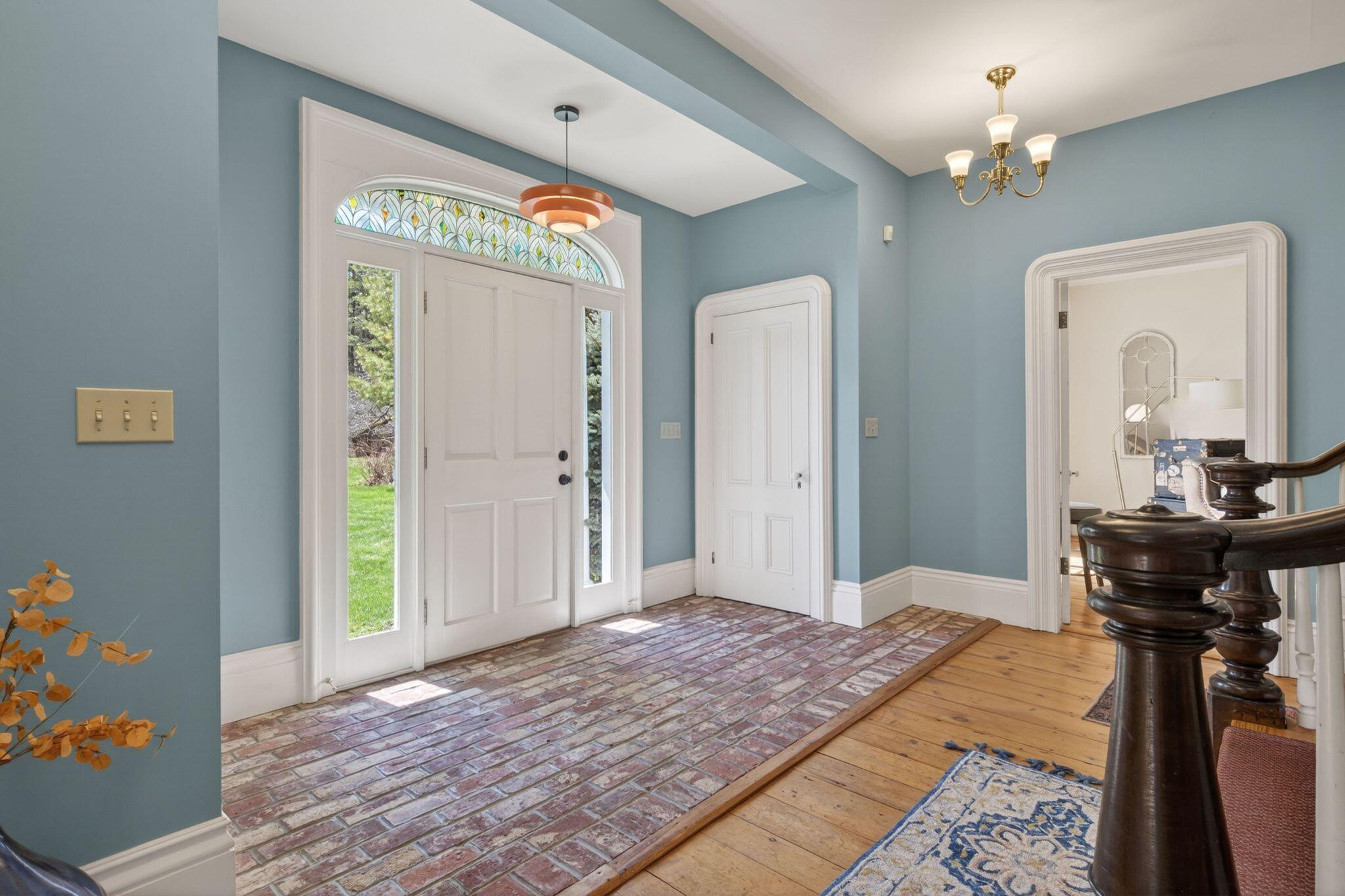 9 Fox Hall Road Falmouth ME 04105