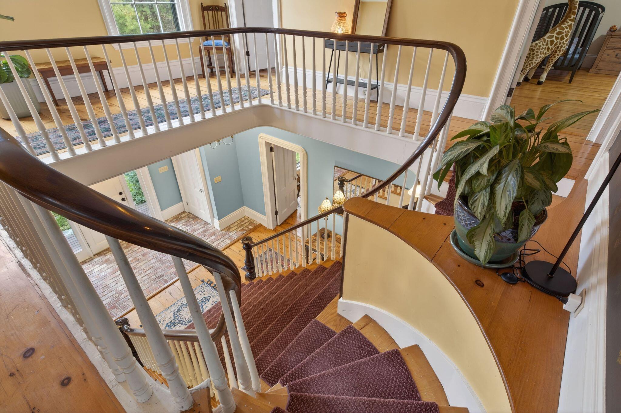 9 Fox Hall Road Falmouth ME 04105
