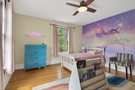 9 Fox Hall Road Falmouth ME 04105