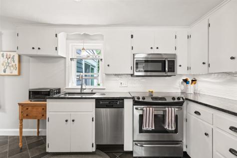199 Gray Road Falmouth ME 04105