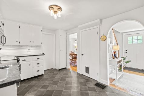 199 Gray Road Falmouth ME 04105