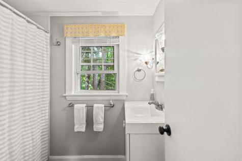 199 Gray Road Falmouth ME 04105