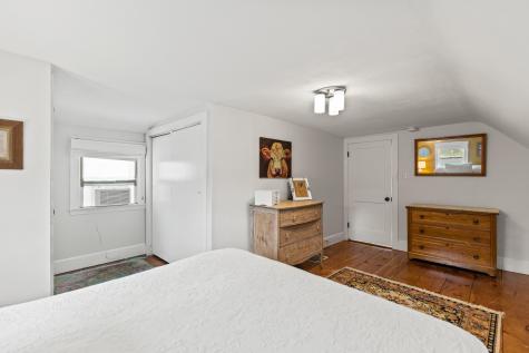 199 Gray Road Falmouth ME 04105