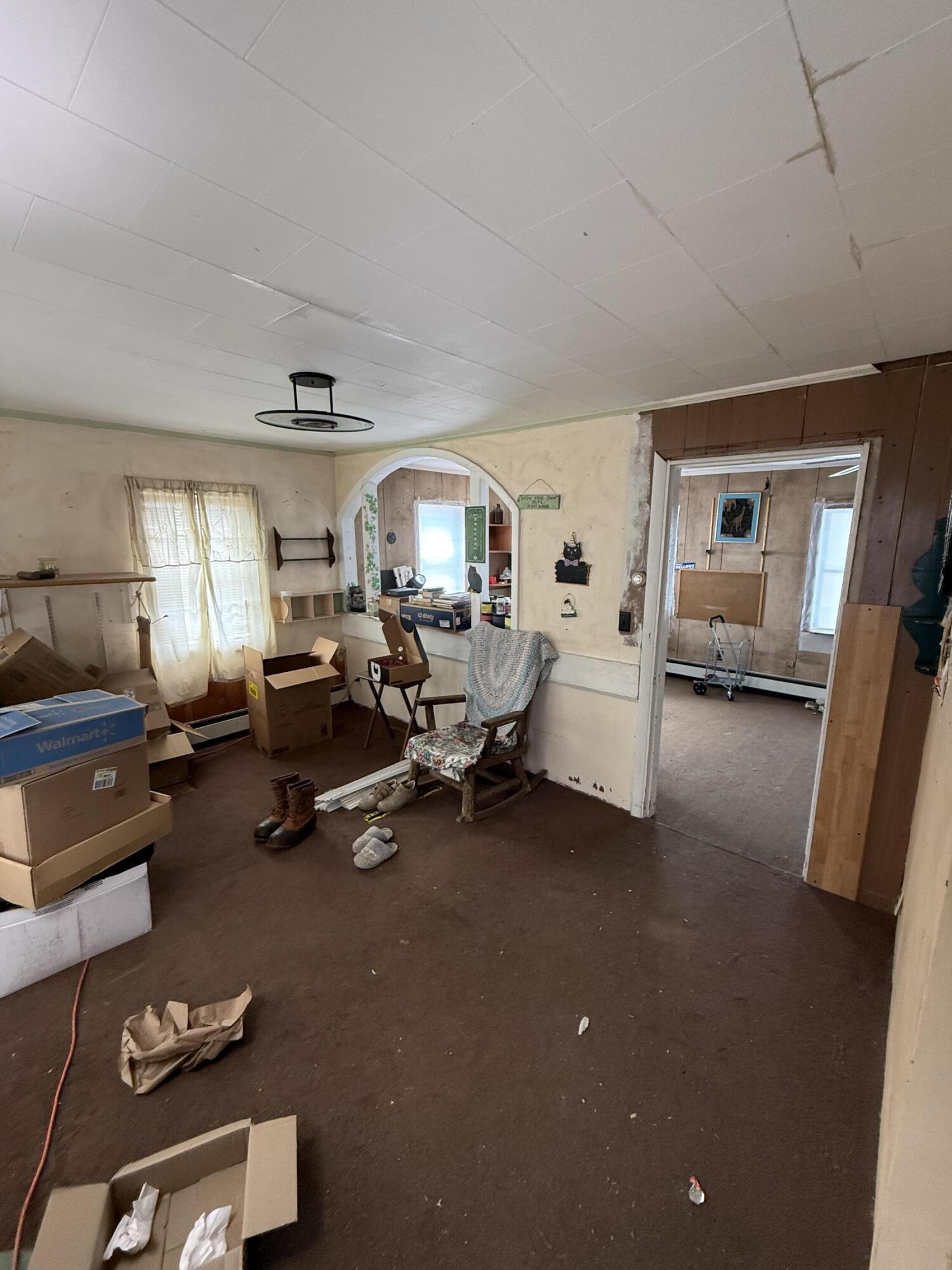 19 Perry Street Lincoln ME 04457