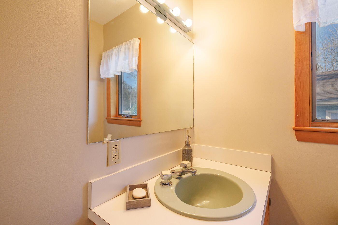 42 Nutting Lane Trenton ME 04605