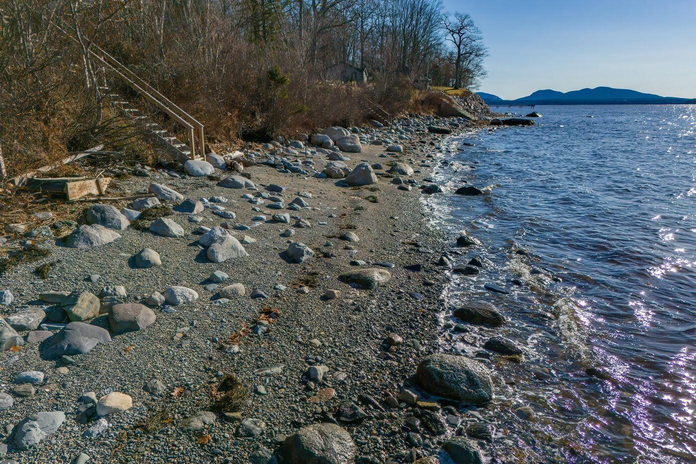 42 Nutting Lane Trenton ME 04605