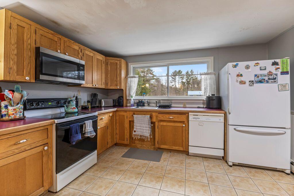 32 Grant Road Freeport ME 04032