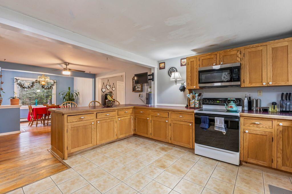 32 Grant Road Freeport ME 04032