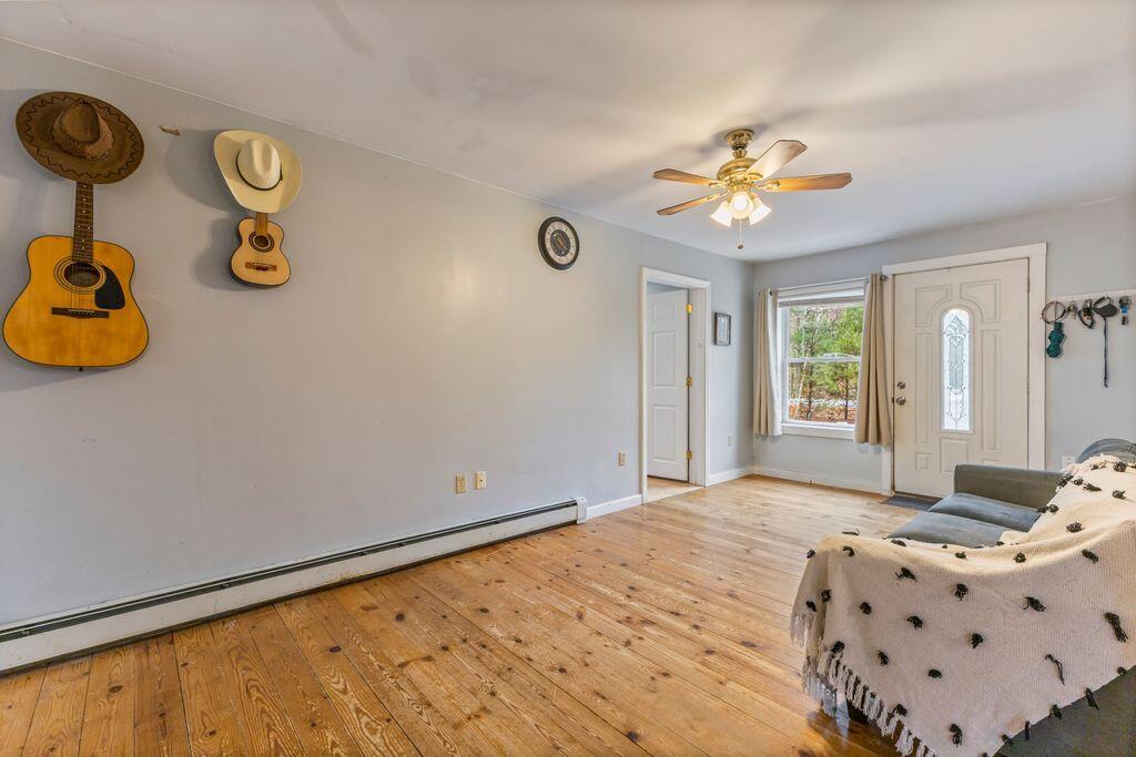 32 Grant Road Freeport ME 04032