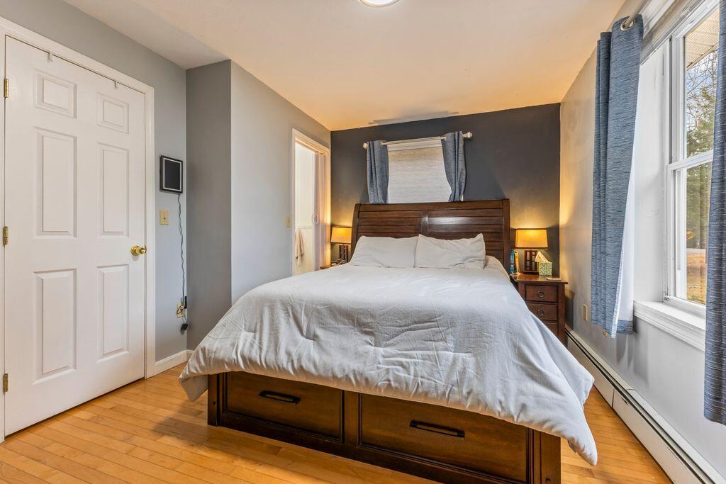 32 Grant Road Freeport ME 04032