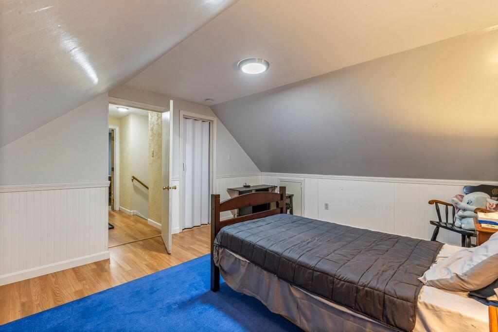 32 Grant Road Freeport ME 04032