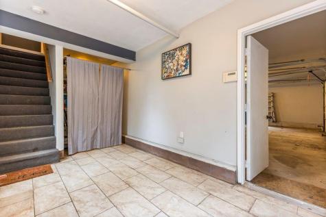 32 Grant Road Freeport ME 04032