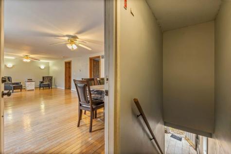 32 Grant Road Freeport ME 04032