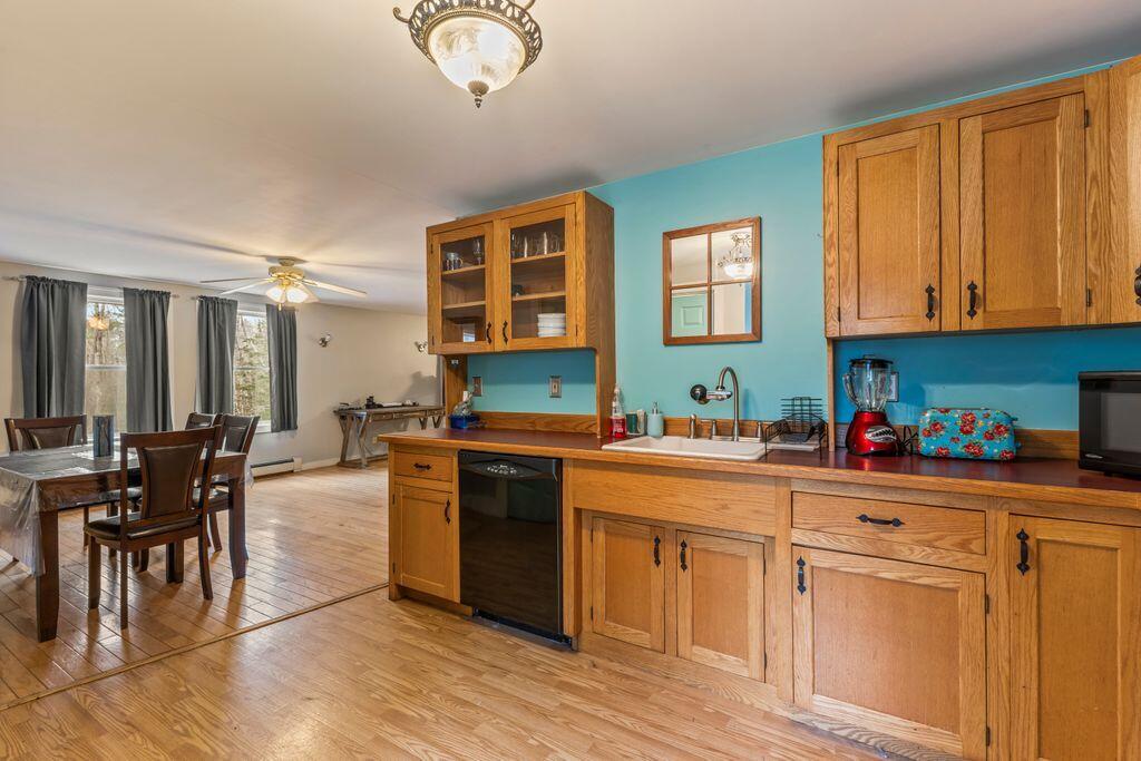 32 Grant Road Freeport ME 04032