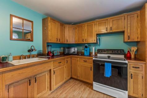 32 Grant Road Freeport ME 04032