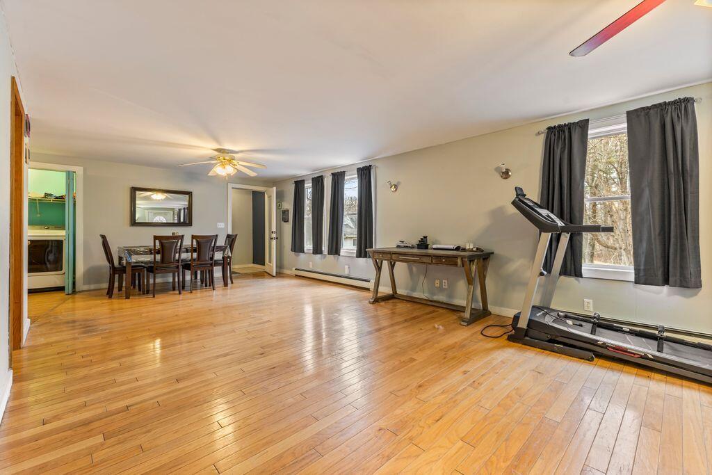 32 Grant Road Freeport ME 04032