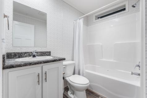 10 Short Street Winthrop ME 04364