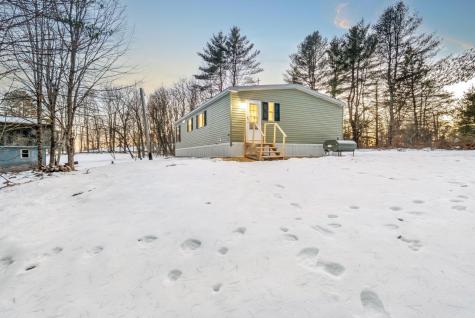 10 Short Street Winthrop ME 04364