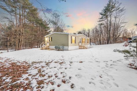 10 Short Street Winthrop ME 04364