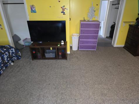 25 Foch Street Auburn ME 04210