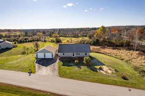 15 Lubear Way Auburn ME 04210