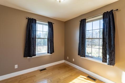 15 Lubear Way Auburn ME 04210