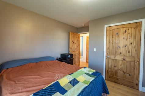 15 Lubear Way Auburn ME 04210