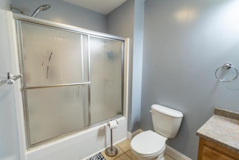 15 Lubear Way Auburn ME 04210