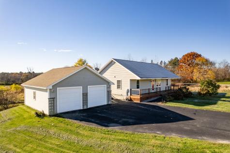 15 Lubear Way Auburn ME 04210