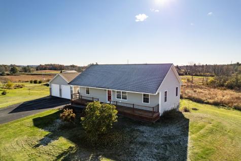 15 Lubear Way Auburn ME 04210